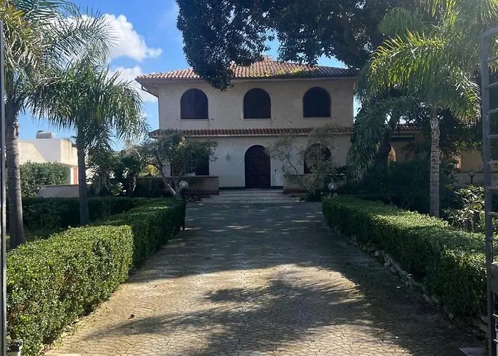 Villa Santa Venera *